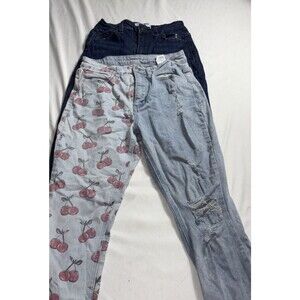 Lot Bundle 2  Pair Jeans Denim Distressed Light Dark Wash Cherries Skinny ￼BL